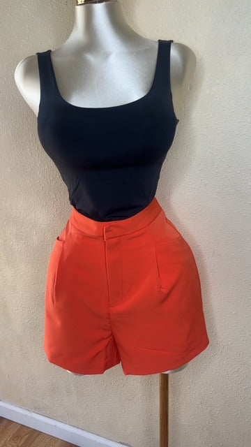 Hight-Waisted Tailored Shorts