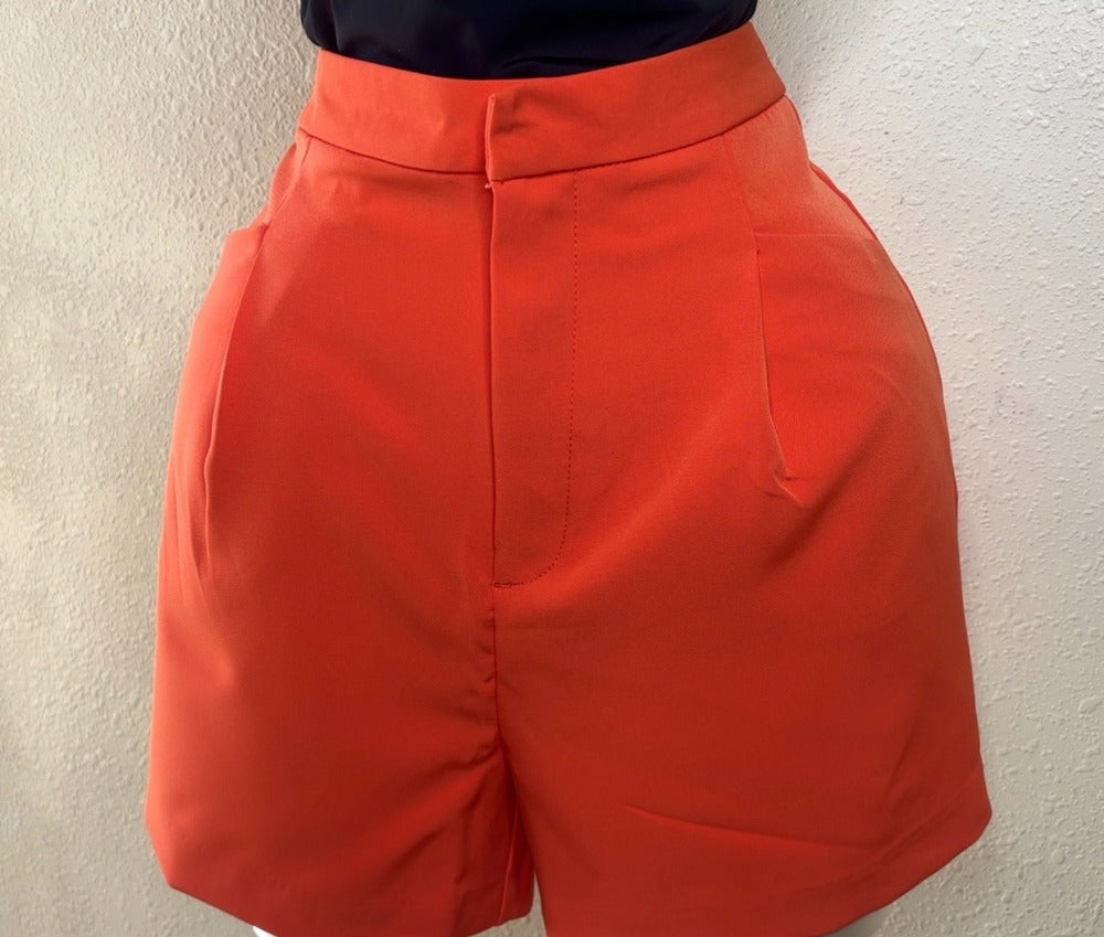 Hight-Waisted Tailored Shorts